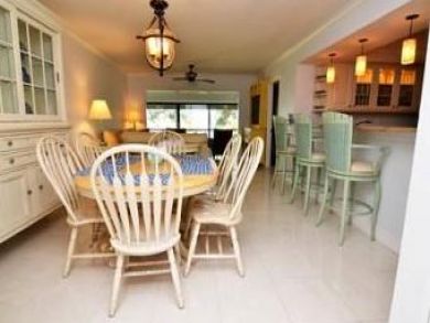 Dining Table Seats 6